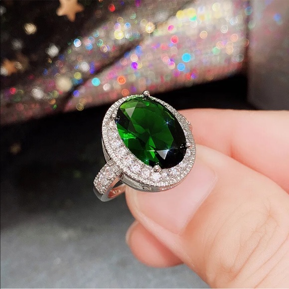 New Fashion 925 Silver Emerald Women Wedding Ring - Picture 2 of 4